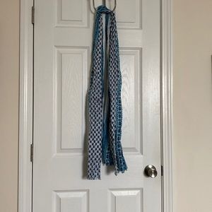 Simple, patterned scarf. Easy to wear.